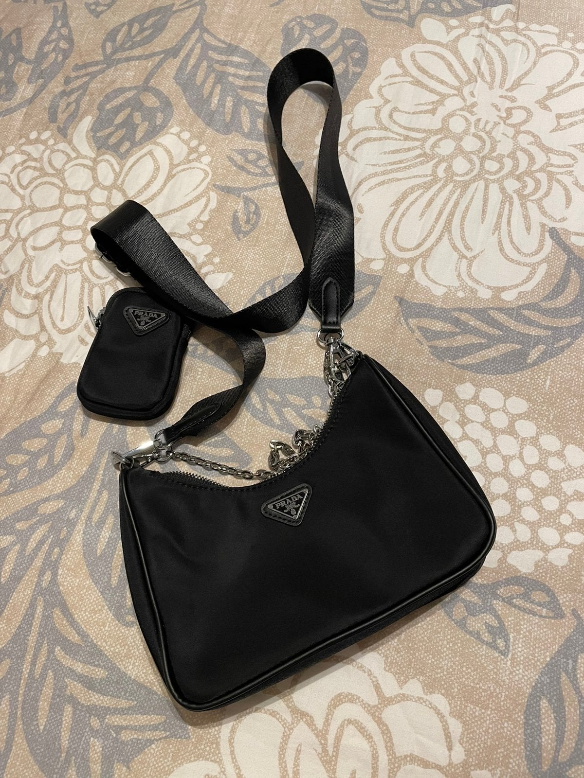Prada tasje, Sieraden, Tassen en Uiterlijk, Tassen | Schoudertassen, Ophalen of Verzenden, Nieuw, Zwart