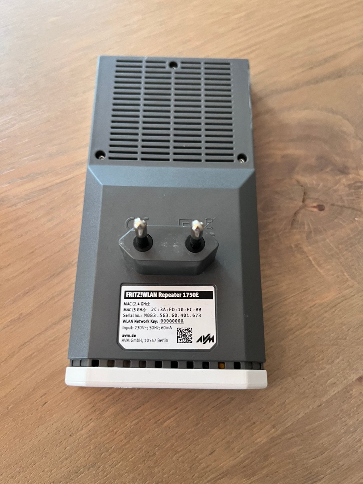 Foto 6 van FRITZ! Wlan repeater 1750E, goede staat 2x los/samen te koop