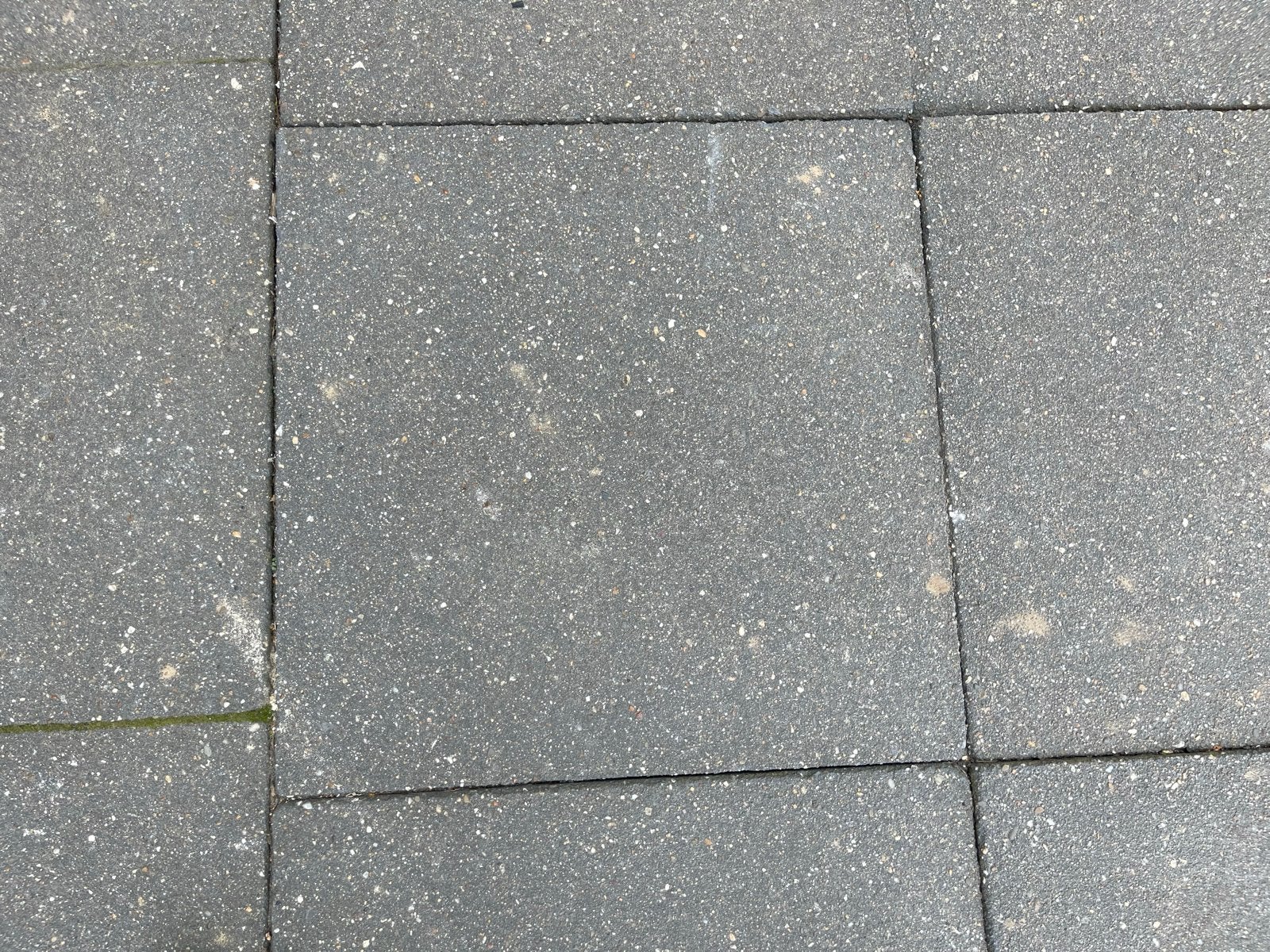 50x50 Donkergrijze Betontegels - ca. 35m², Tuin en Terras, Tegels en Klinkers, Ophalen, Gebruikt, 10 m² of meer, Beton
