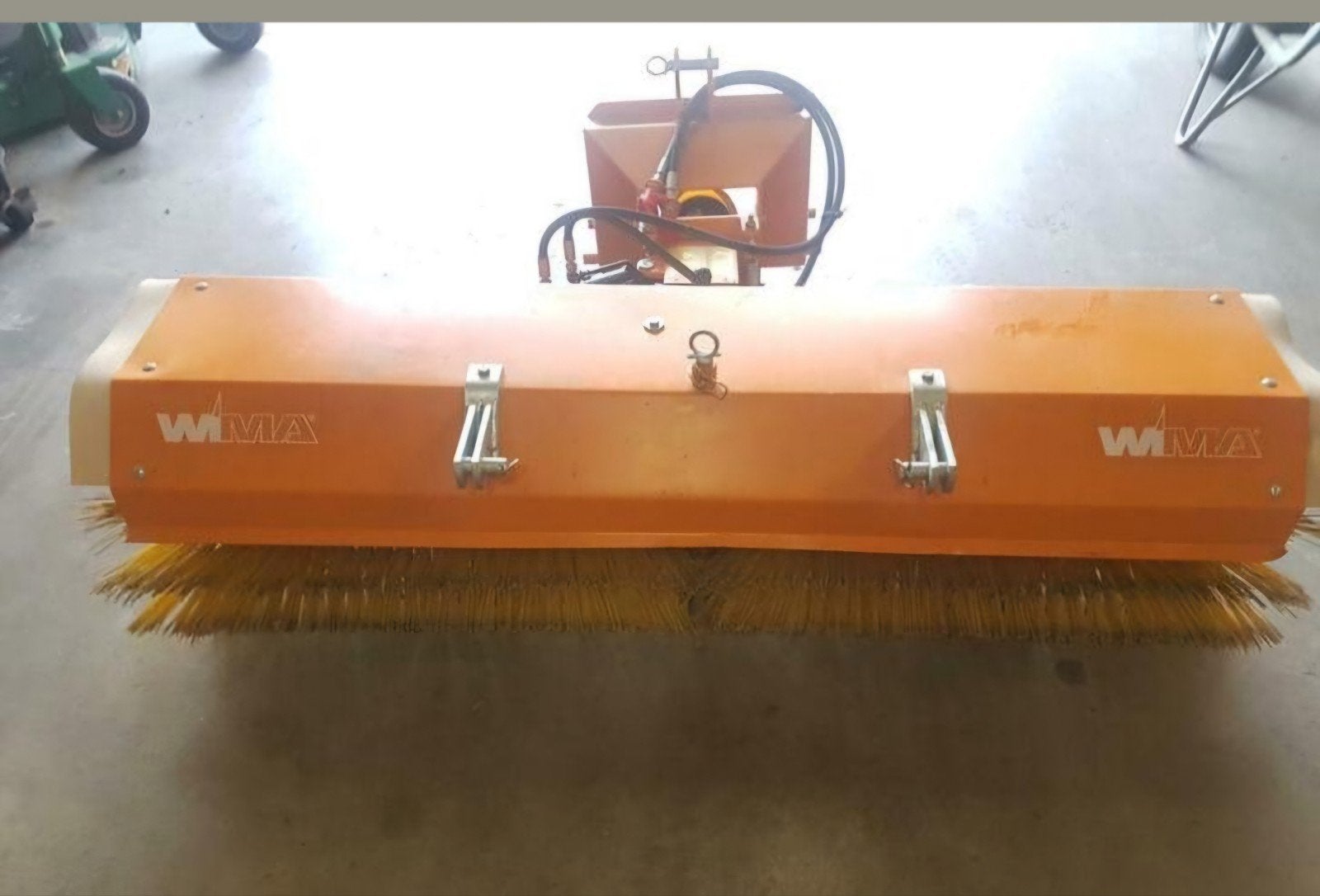 Veegborstel wima met schuif hydoliek, Ophalen, Gebruikt, Wandkapstok, Minder dan 100 cm