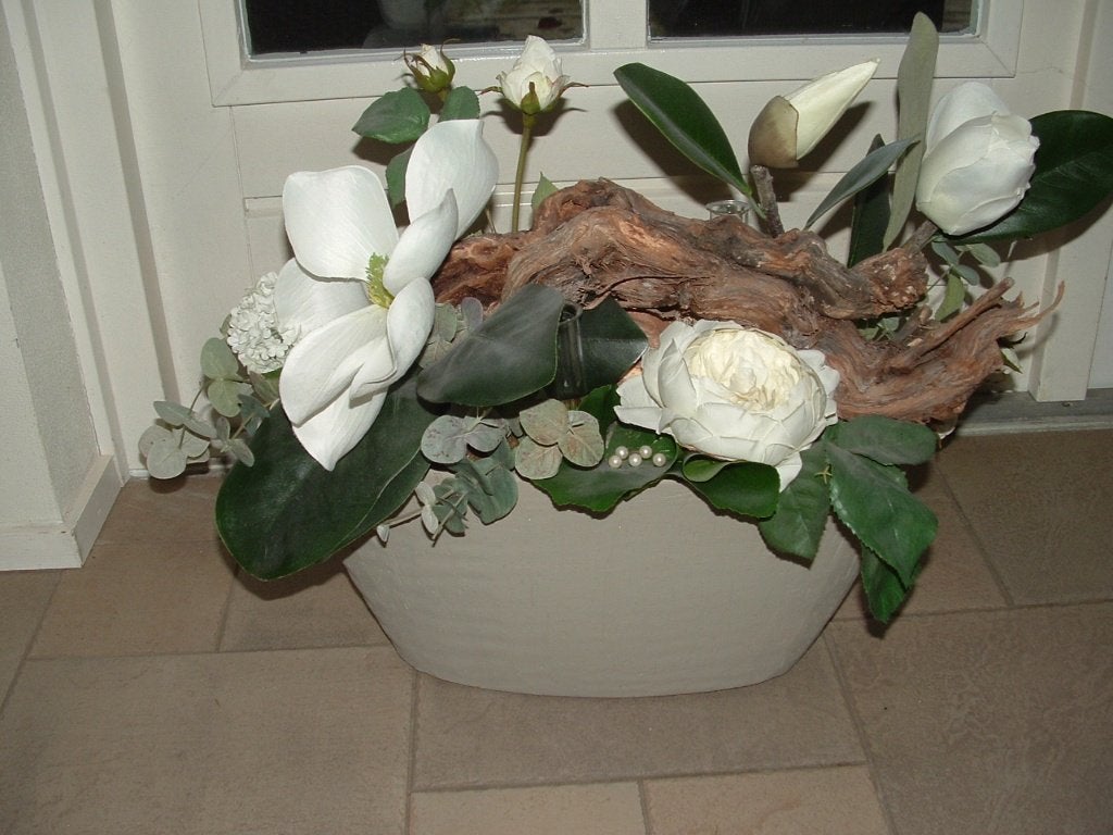 Ovalen pot met kunstbloemen en tak, Ophalen of Verzenden, Gebruikt, Binnen