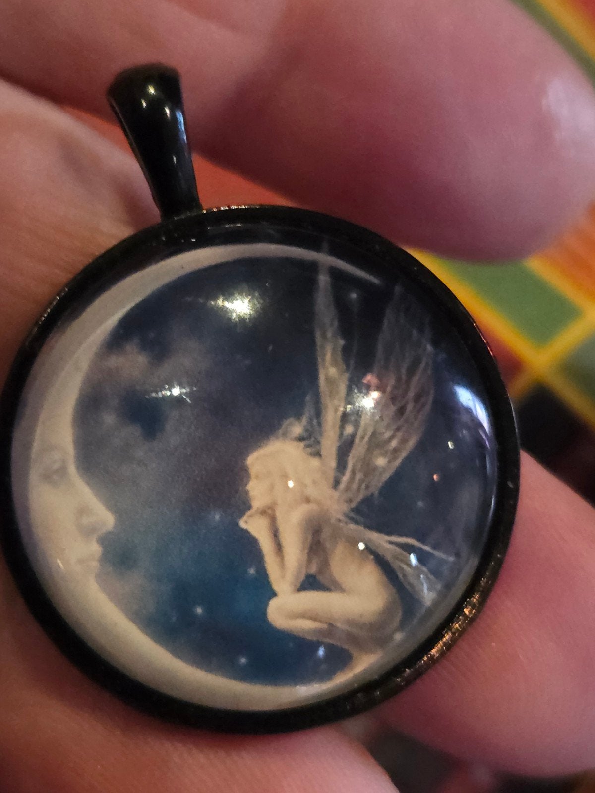 Betoverende Hanger: Elfje en Maan, Ophalen of Verzenden, Nieuw, Glas of Kristal, Overige voorstellingen