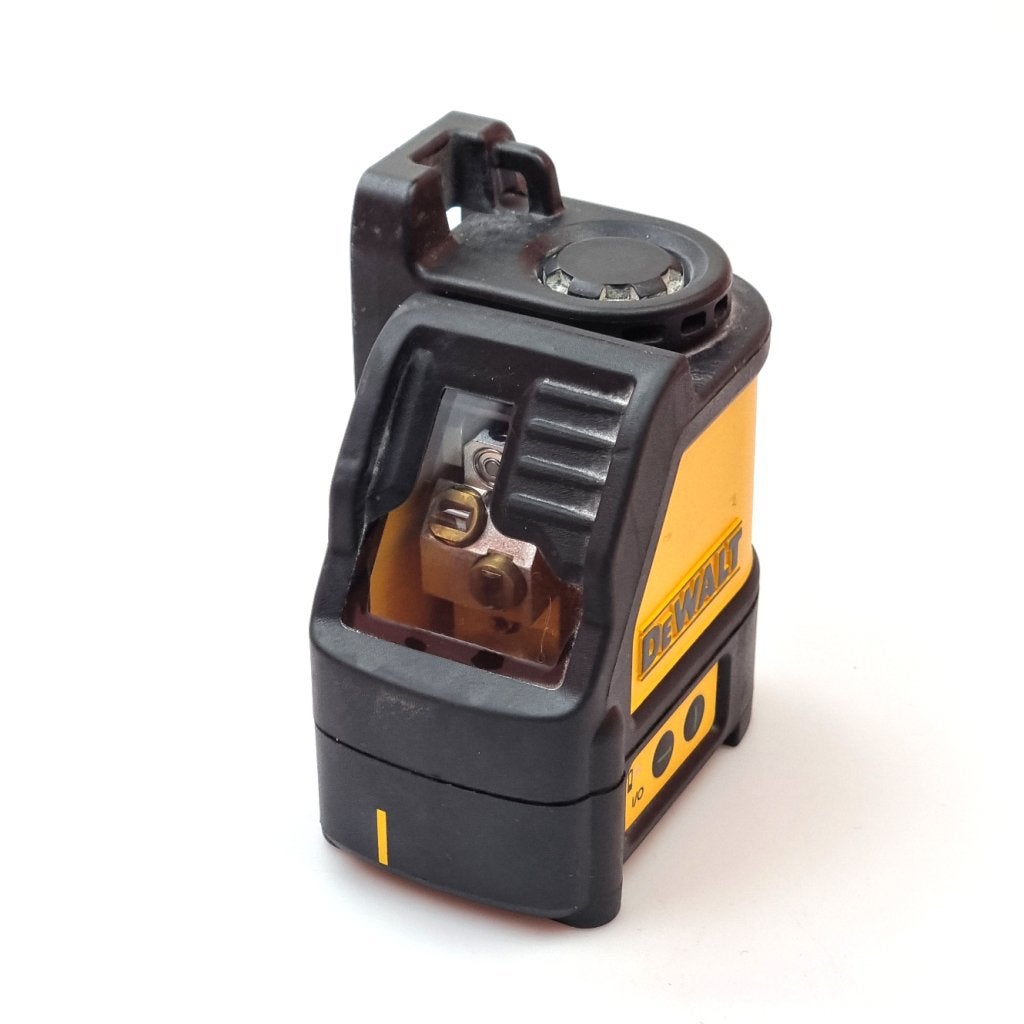 DeWalt 088CG Kruislijnlaser | In Nette Staat, Dewalt, Gebruikt, Support@dewalt.com, 701 E. Joppa Road
Towson, MD 21286
USA