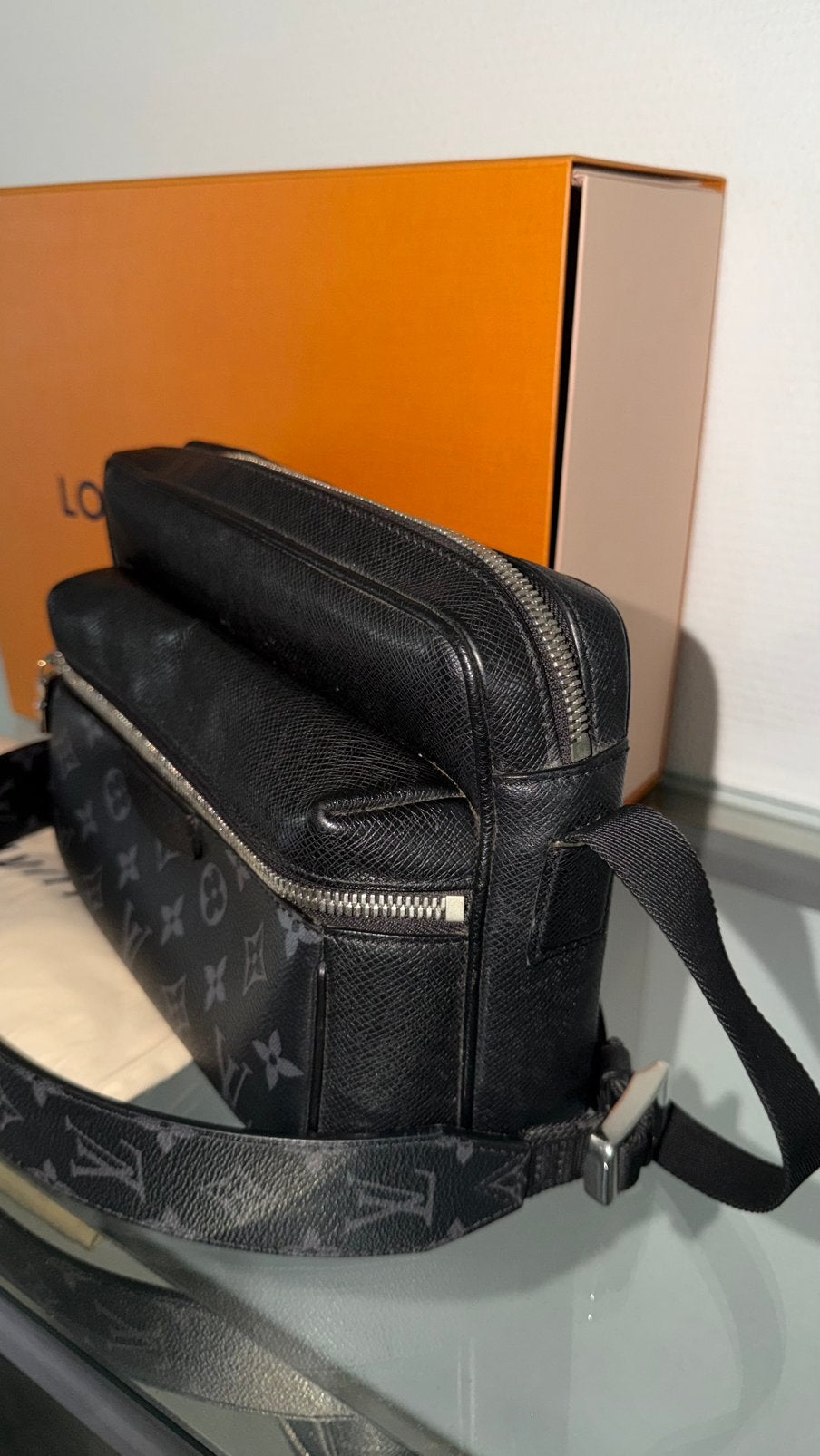 Louis Vuitton Outdoor Monogram Eclipse MessengerBag Orgineel, Ophalen, Zo goed als nieuw, Zwart, Leer