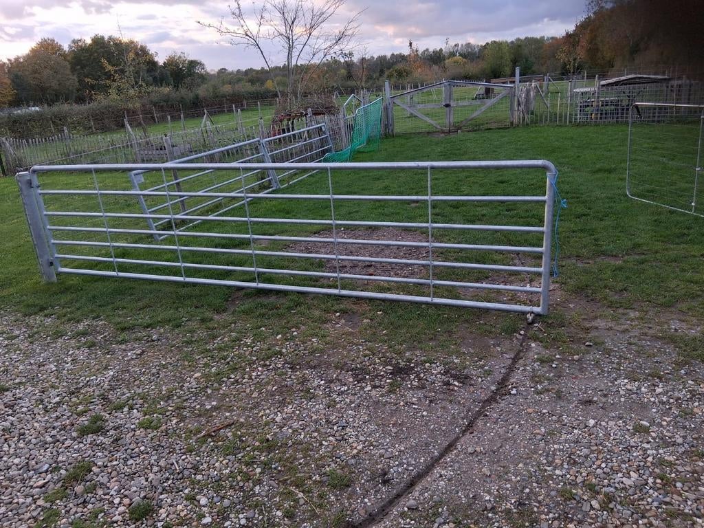 Weide poort / hek verzinkt 4.75 m (b) x 1.05 m (h)