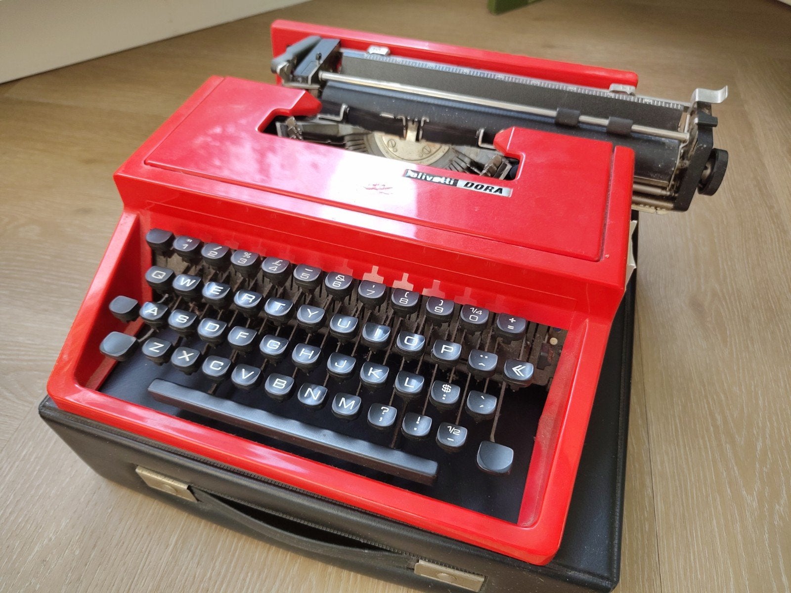 Olivetti Dora typemachine, Diversen, Ophalen of Verzenden