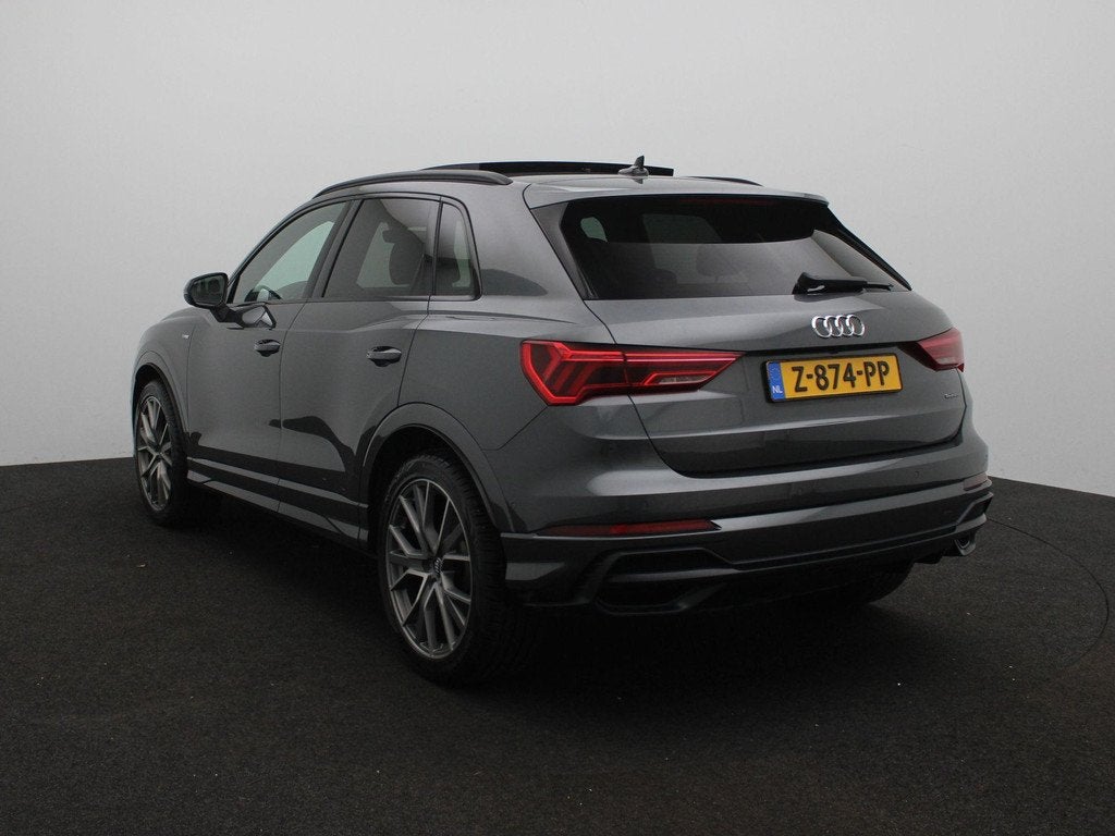 Audi Q3 40 TFSI quattro S Line edition one | Apple Carplay/A, Auto's, Audi, Automaat, 12 maanden, Gebruikt, 14 km/l