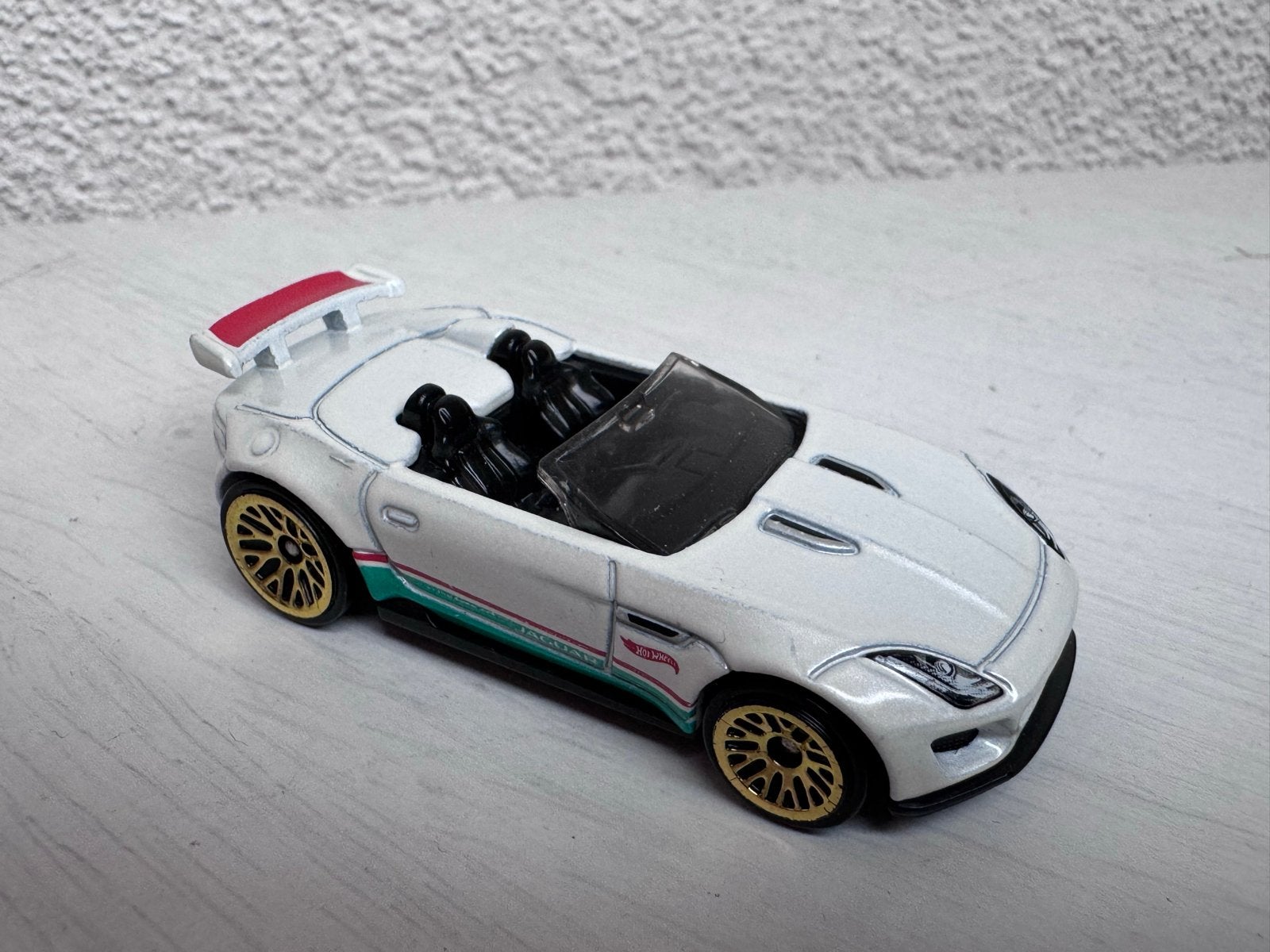 Hot Wheels '15 Jaguar F-TYPE Project 7 - Wit, Ophalen of Verzenden, Gebruikt