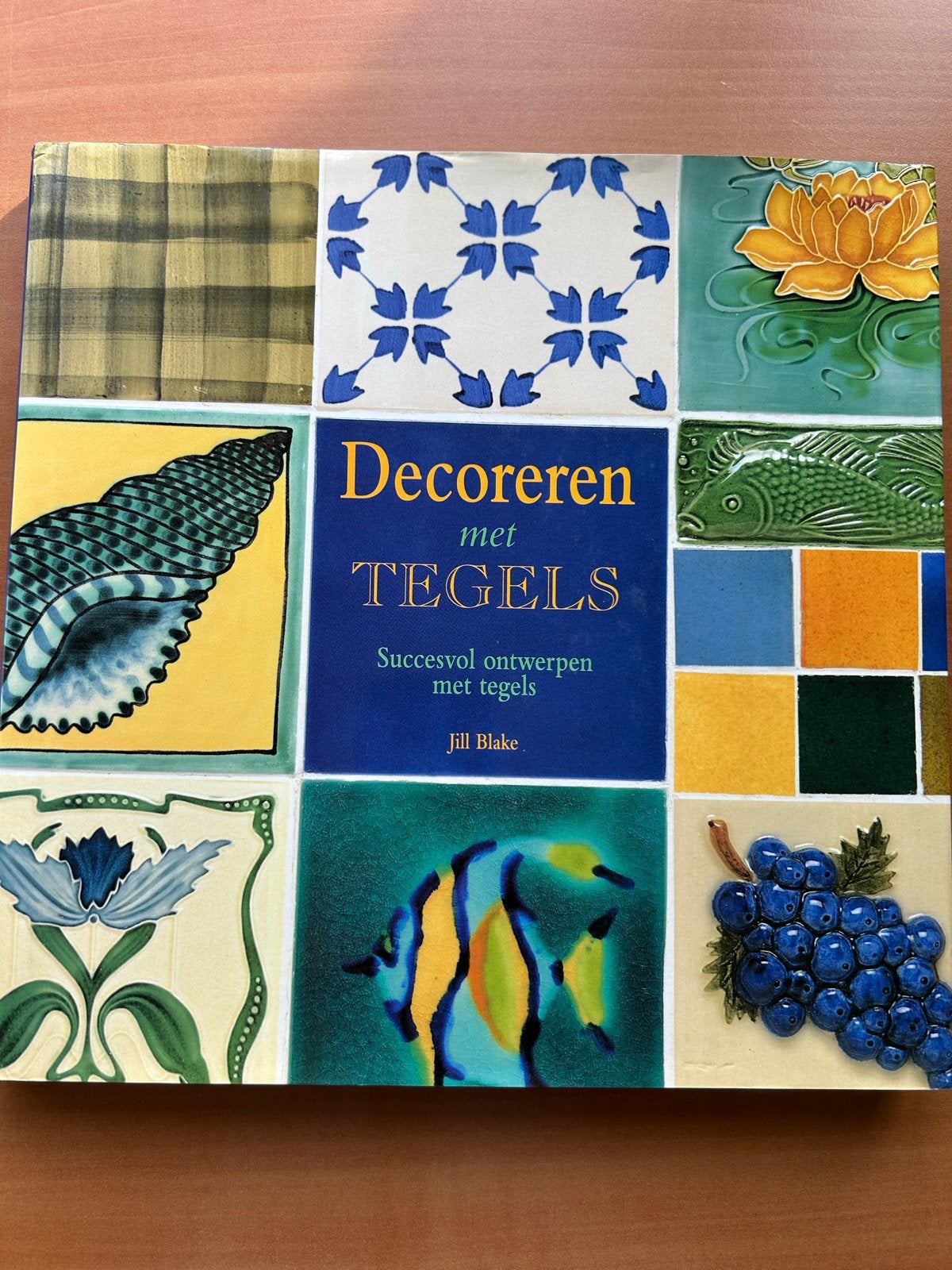 Decoreren met Tegels - Jill Blake - Interieur & Design, Ophalen of Verzenden, Zo goed als nieuw, Interieur en Design
