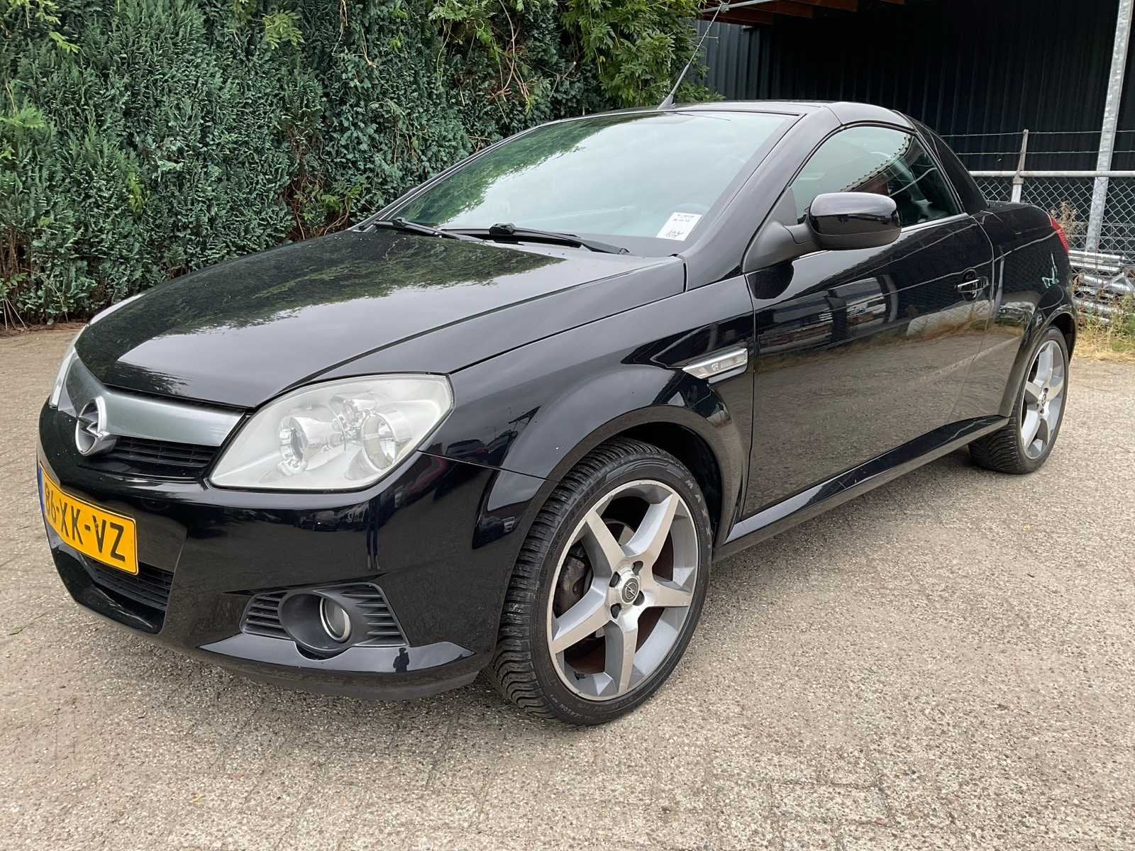 2007 Opel Tigra TwinTop 1.4-16V Temptation Personenauto, Auto's, Voorwielaandrijving, Gebruikt, 4 cilinders, Cabriolet