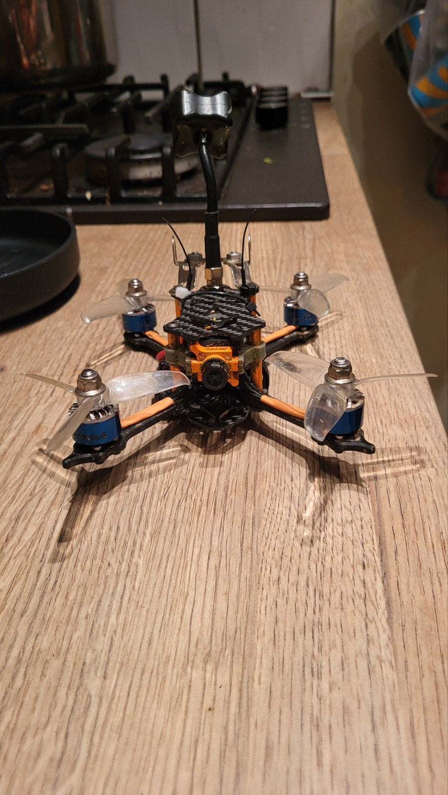 fpv drone (race drone), Audio, Tv en Foto, Drones, Gebruikt, Racedrone, 250 tot 900 gram, Minder dan 15 minuten, 100 tot 1000 meter