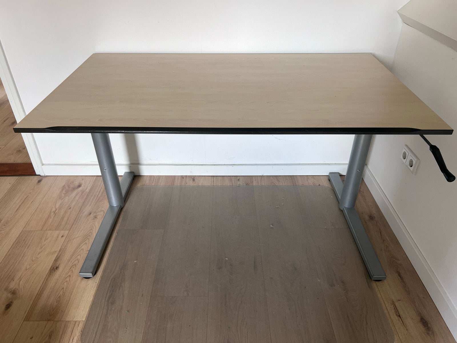 Gispen verstelbaar bureau - Ideaal voor thuiswerkplek, Huis en Inrichting, Bureaus, Ophalen, Gispen, Gebruikt, Hout