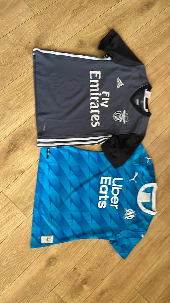 164 170 meisje voetbal shirts Adidas fly emirates puma uber, Maat XS of kleiner, Ophalen of Verzenden, Zo goed als nieuw, Shirt
