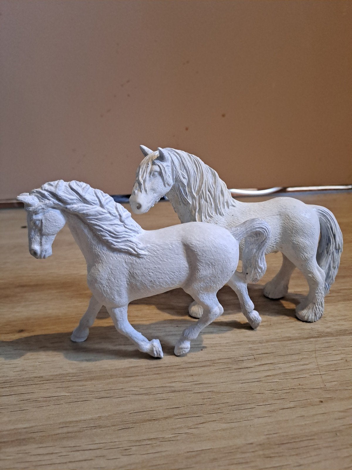 2x witte paarden voor Schleich repaints, Verzamelen, Dierenverzamelingen, Zo goed als nieuw, Beeldje of Figuurtje, Paard, Ophalen of Verzenden