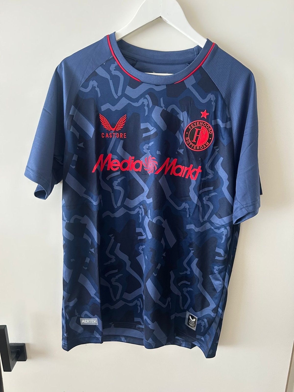 Feyenoord Derde Shirt 2026/2027 - Nieuw (S t/m XXL), Ophalen of Verzenden, Nieuw, Overige maten, Voetbal
