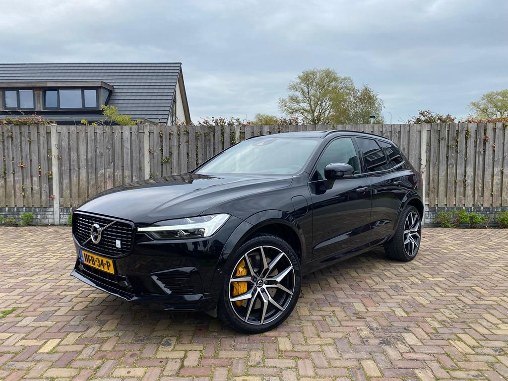 Volvo XC60 T8 Twin Engine 405pk Geartronic AWD 2020 Zwart, Auto's, Automaat, 4 cilinders, 1969 cc, Zwart
