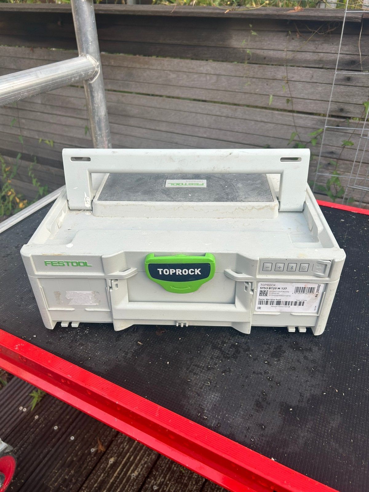 Foto 2 van Festool radio toprock aystainer radio milwaukee festool