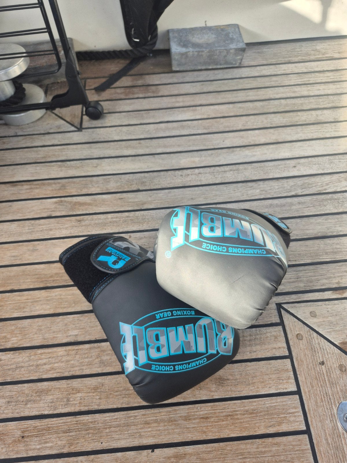 Rumble Bokshandschoenen 8 oz - Zo goed als nieuw, Ophalen, Zo goed als nieuw, Bokshandschoenen