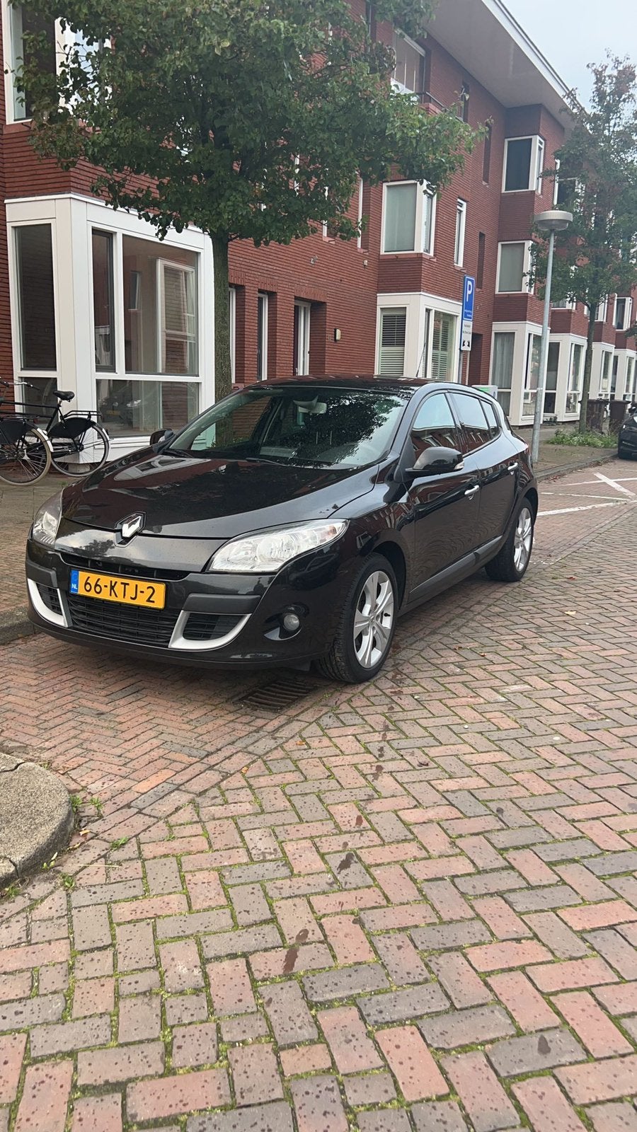 Renault Mégane 1.4 TCE 96KW HB 2010 Zwart, Auto's, Voorwielaandrijving, 15 km/l, 4 cilinders, Zwart