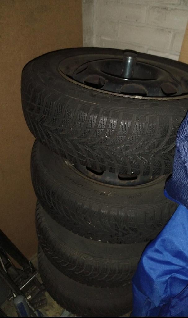 Vredestein banden 155/70/r13, Ophalen, Gebruikt