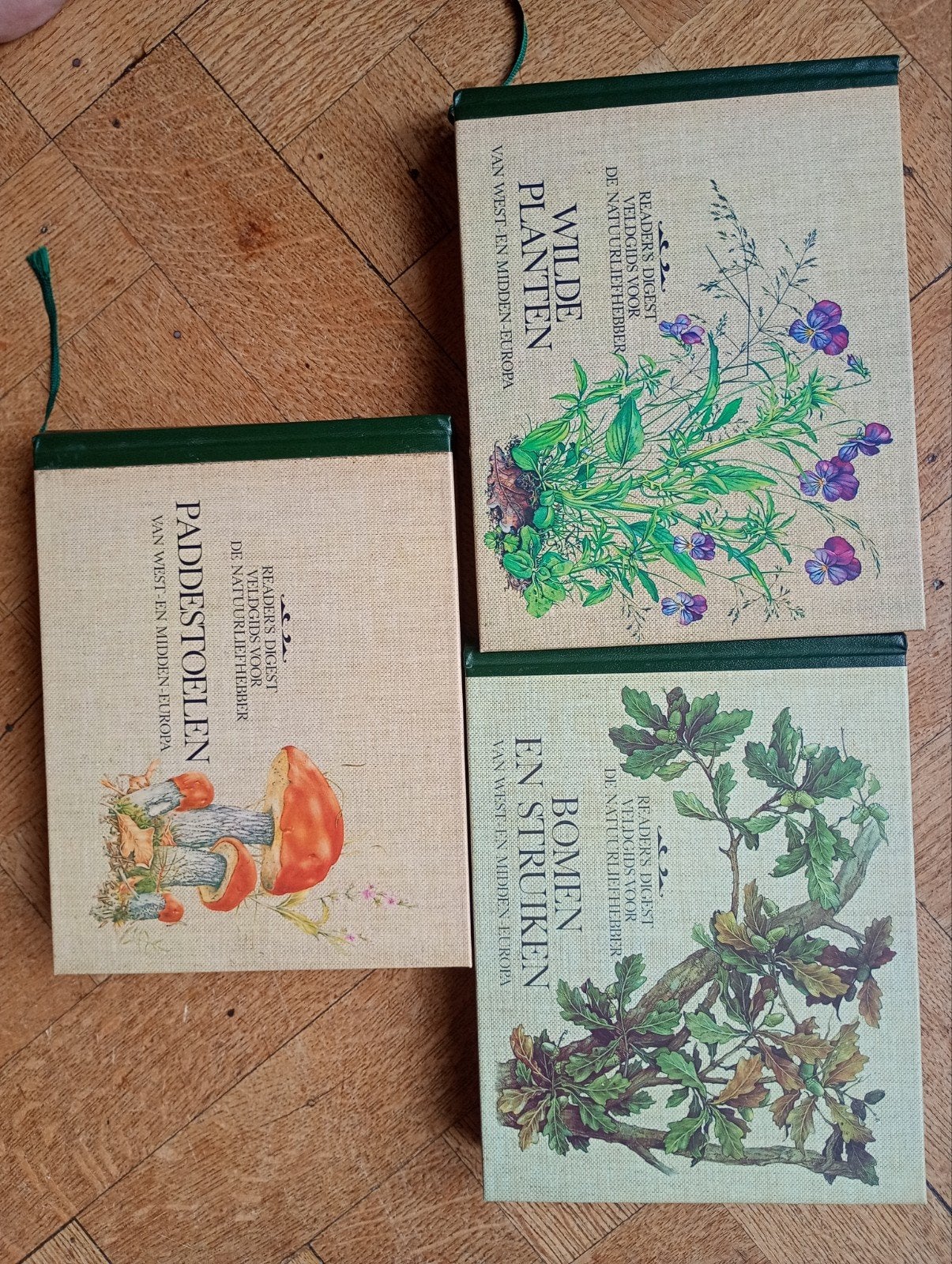 Readers Digest Veldgidsen: Wilde Plant, Paddenstoel, Bomen, Boeken, Ophalen, Zo goed als nieuw, Natuur algemeen, Reader's Digest
