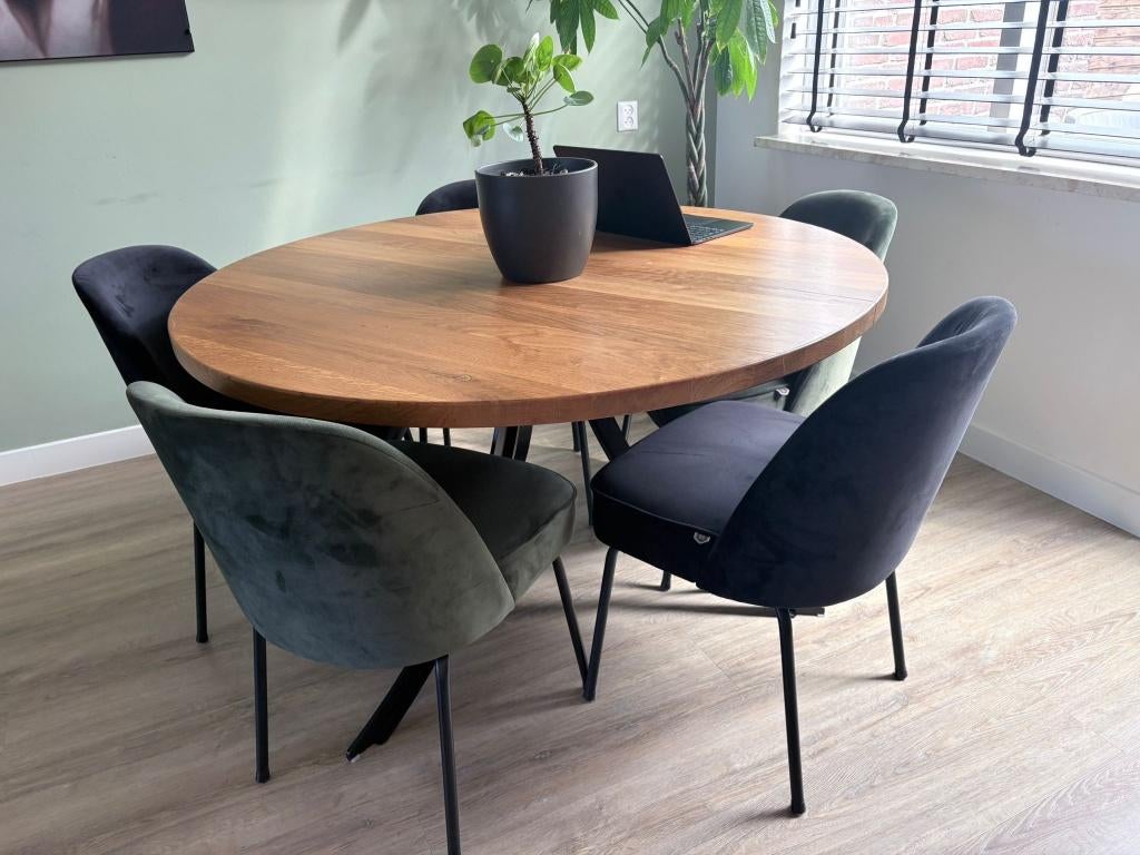 Ronde eikenhouten eettafel (130 cm) - driepoot, Huis en Inrichting, Tafels | Eettafels, Ophalen, Gebruikt, Landelijk, Vijf personen of meer