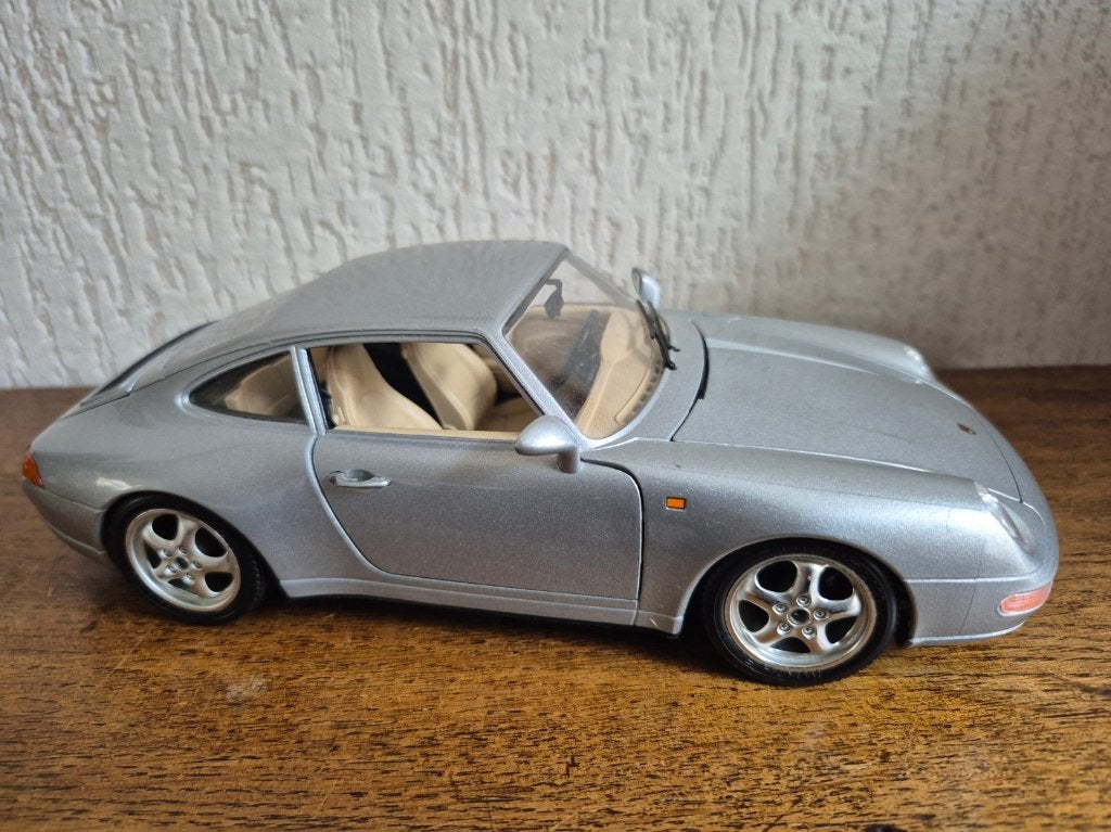 Porsche Carrera 911 - Bburago  grijs, Hobby en Vrije tijd, Ophalen of Verzenden, Zo goed als nieuw, Auto, Bburago