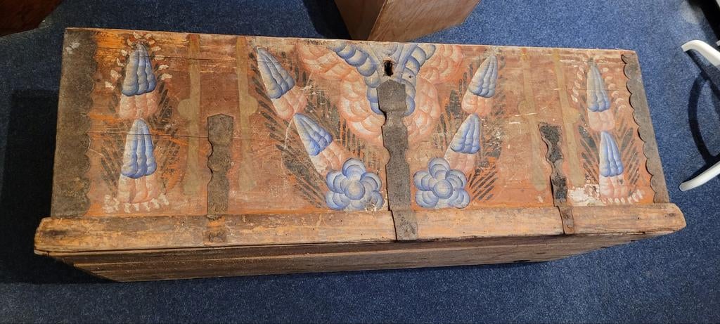 Antieke dekenkist uit Frankrijk, Ophalen