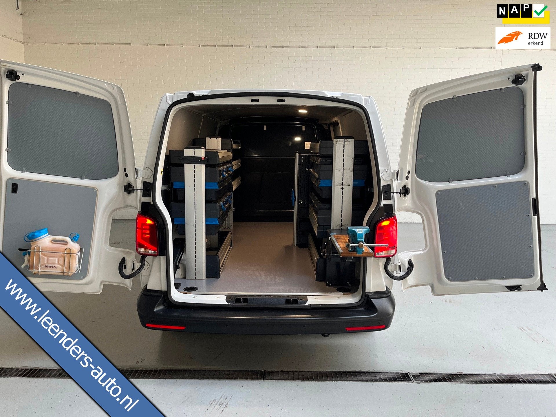 Volkswagen Transporter L2H1 Automaat Servicewagen 2.0 TDI 15, Dealer onderhouden, Stof, Gebruikt, 4 cilinders