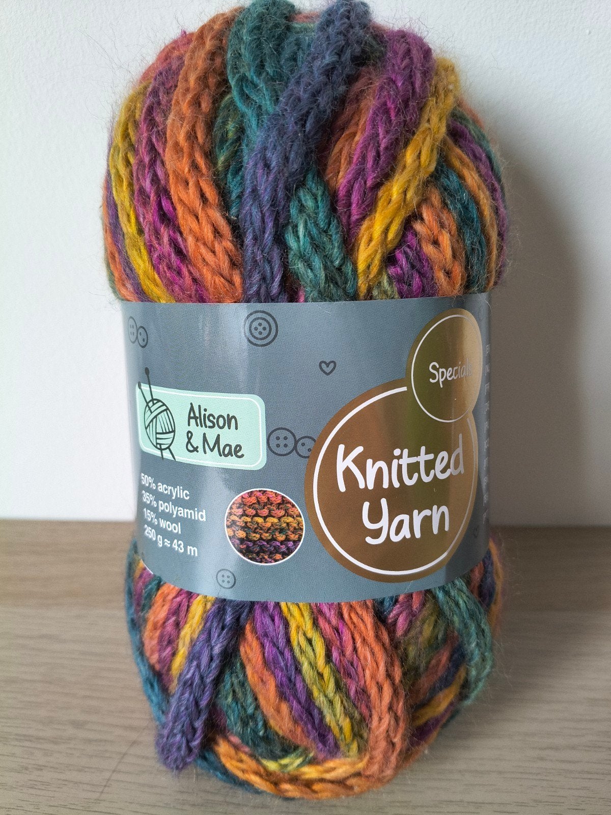 Alison & Mae Knitted Yarn - 250g veelkleurig garen, Hobby en Vrije tijd, Ophalen of Verzenden