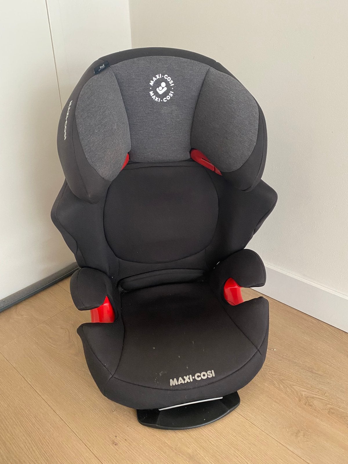 Maxi cosi rodi autostoel. Zwart grijs. Zeer goede staat!, Ophalen, Verstelbare rugleuning, Autogordel, 15 t/m 36 kg