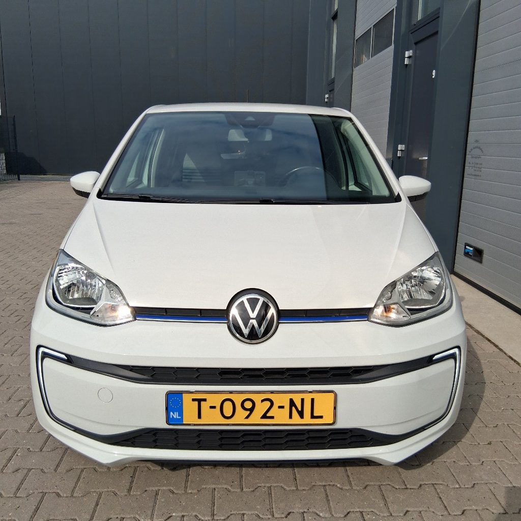 Foto 9 van Volkswagen E-Up! STYLE /Cruise C/ CAMERA/ 92,4% SOH/LUXE