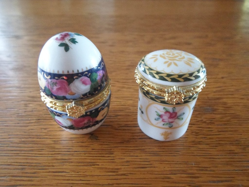 Les Porcelaines De Beaugency Pillen Doos Porselein, Ophalen of Verzenden