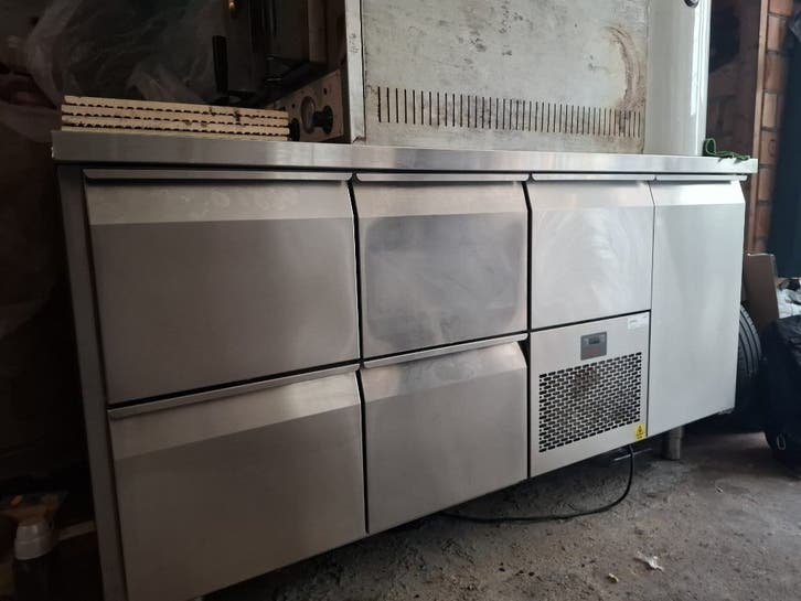 Pizza oven/koelwerkbank