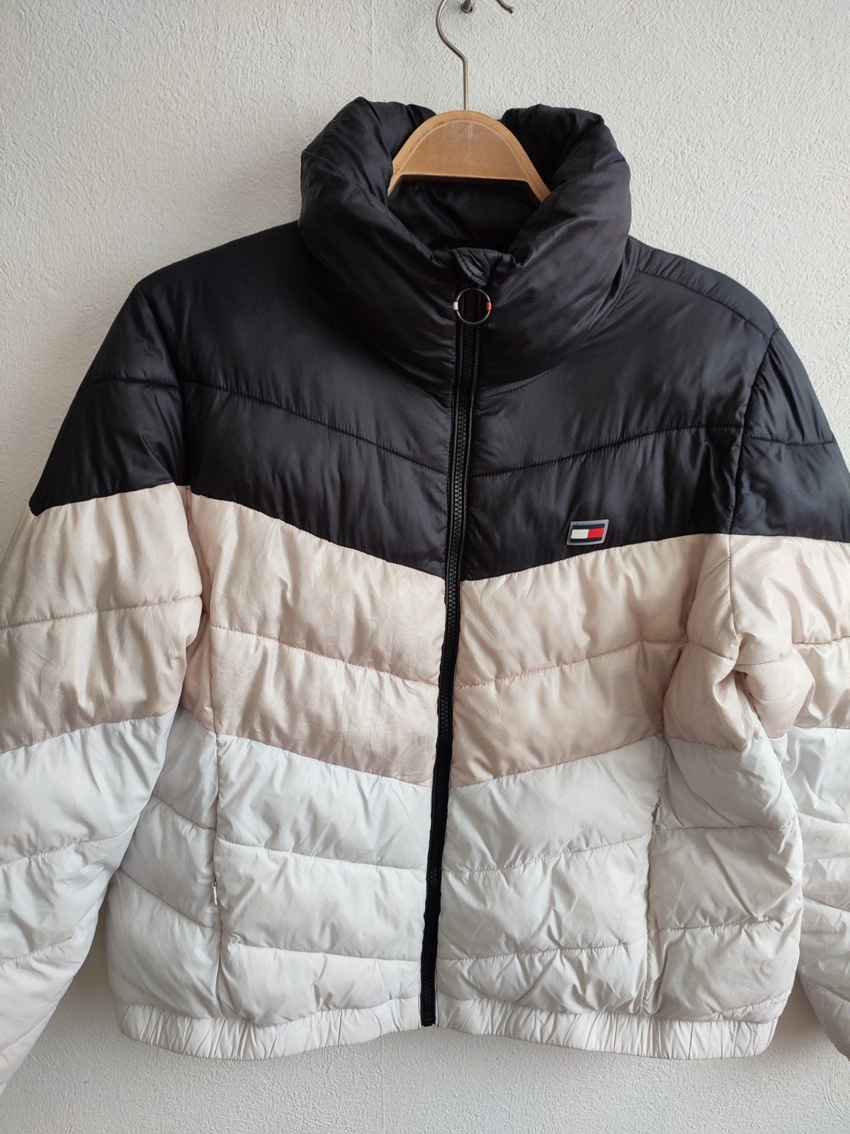 Tommy Hilfiger Sport Pufferjack Maat L jas jack, Meerkleurig, Maat 42/44 (L), Ophalen of Verzenden, Gedragen