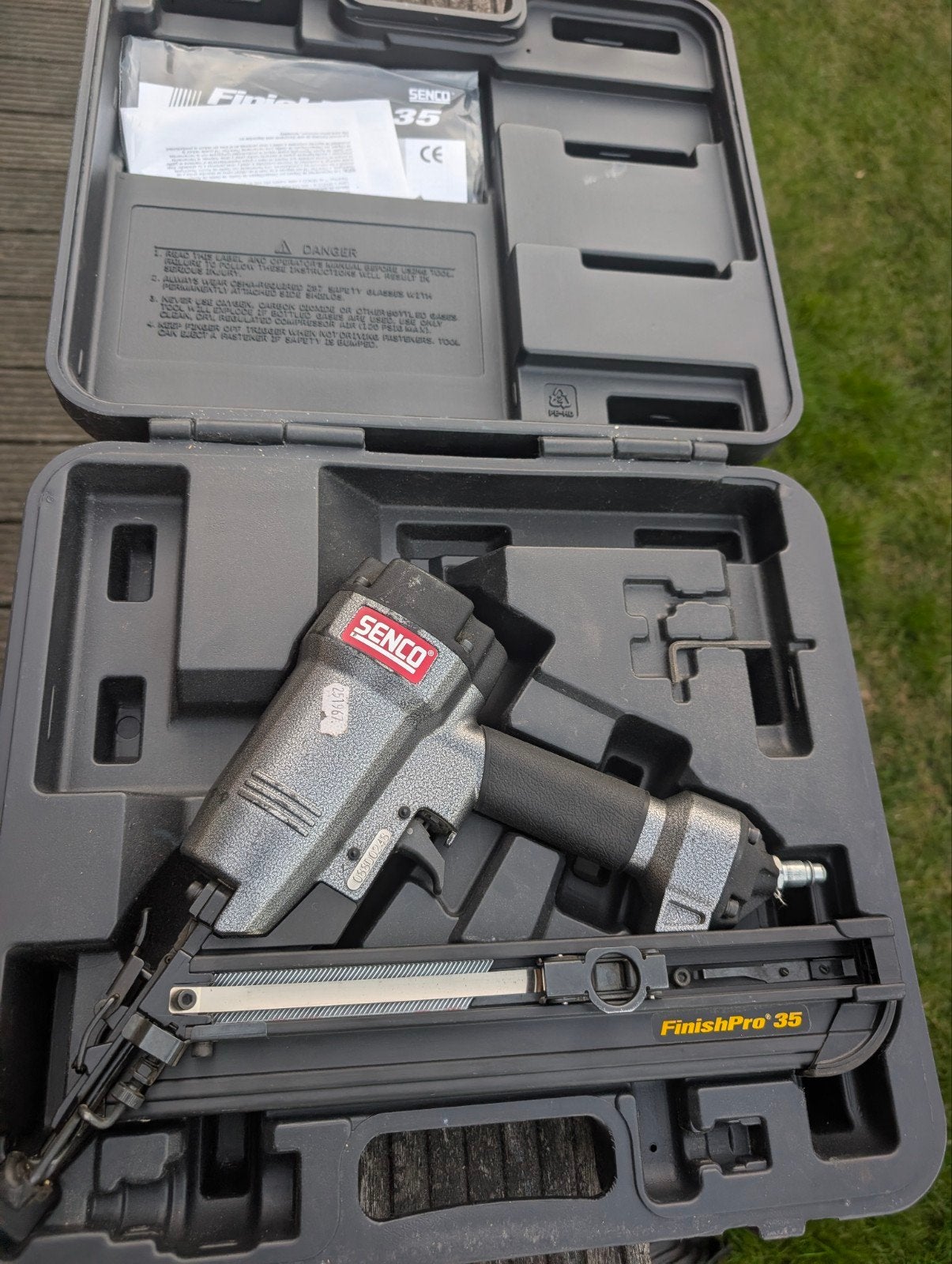 Senco FinishPro 35 tacker, zo goed als nieuw, incl. boekjes, Doe-het-zelf en Verbouw, Gereedschap | Handgereedschap, Ophalen of Verzenden