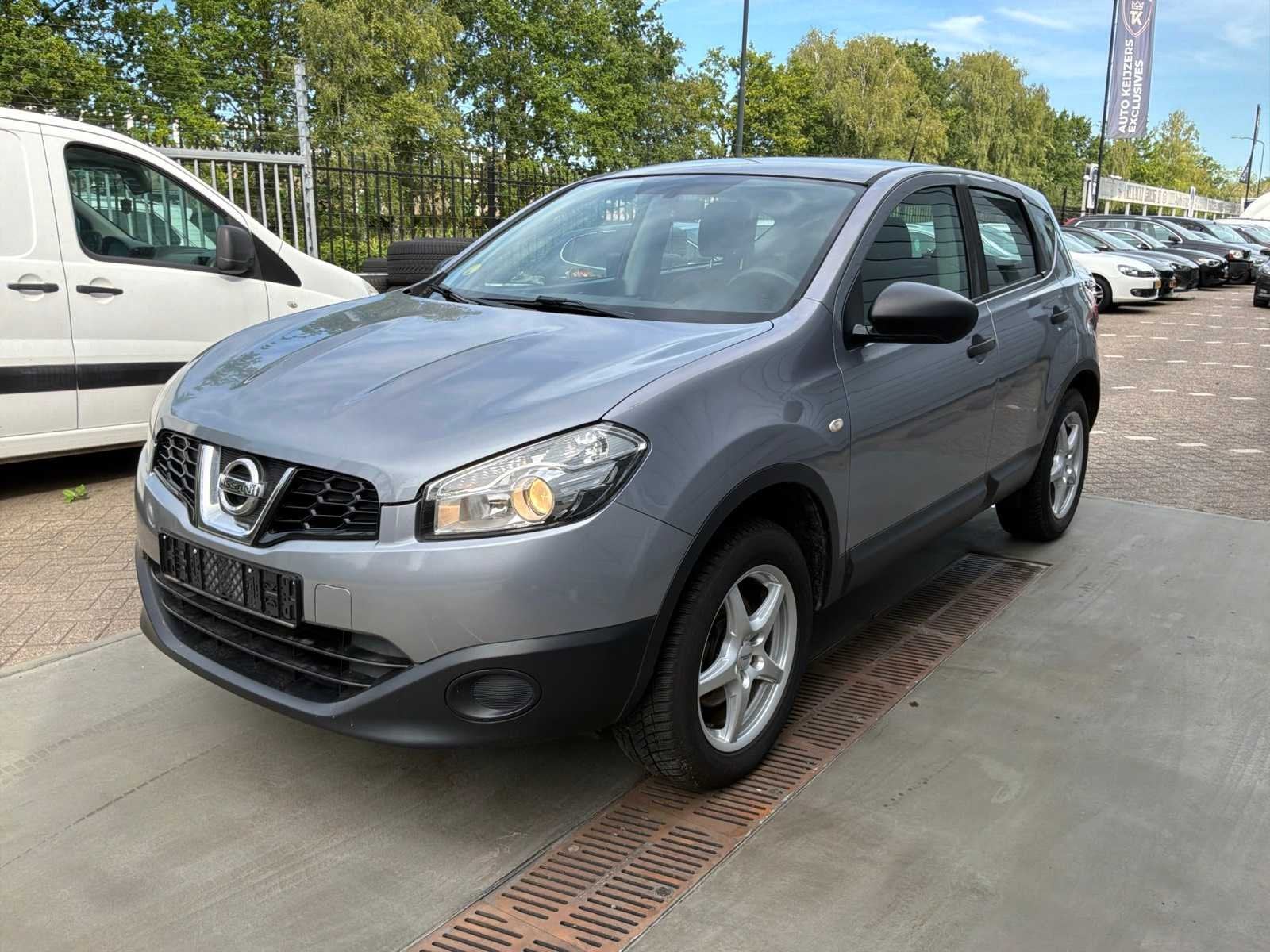 2010 Nissan QASHQAI 1.6 2WD Acenta Personenauto, Auto's, Gebruikt, Overige carrosserieën, Bedrijf, Handgeschakeld