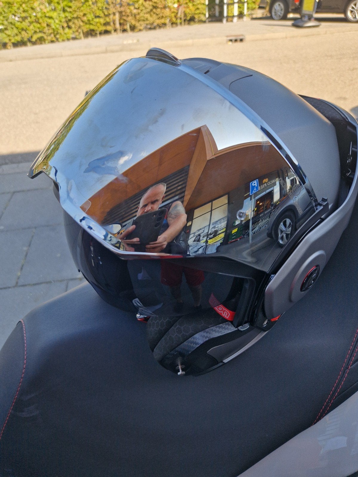 Piaggio MP3 Sport 300cc - Grijs 2022 nieuwstaat 8160km, Fietsen en Brommers, Scooters | Piaggio, Ophalen, Overige modellen, Zo goed als nieuw