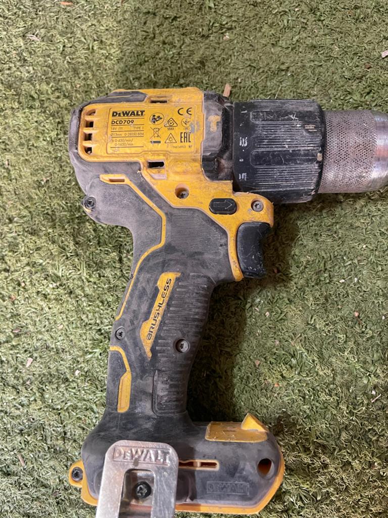 DeWalt DCD709 18V XR Brushless Boor-/Schroefmachine, Gebruikt, Ophalen of Verzenden, Boor- en Schroefmachine, Minder dan 400 watt