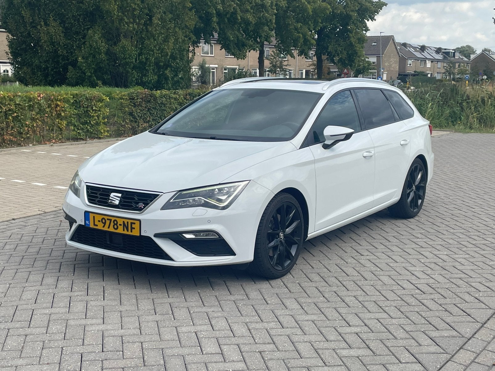 Seat Leon 2.0 TSI 190PK Dsg-7 2019 Wit, Auto's, Euro 6, 1984 cc, Stationwagon, 690 kg