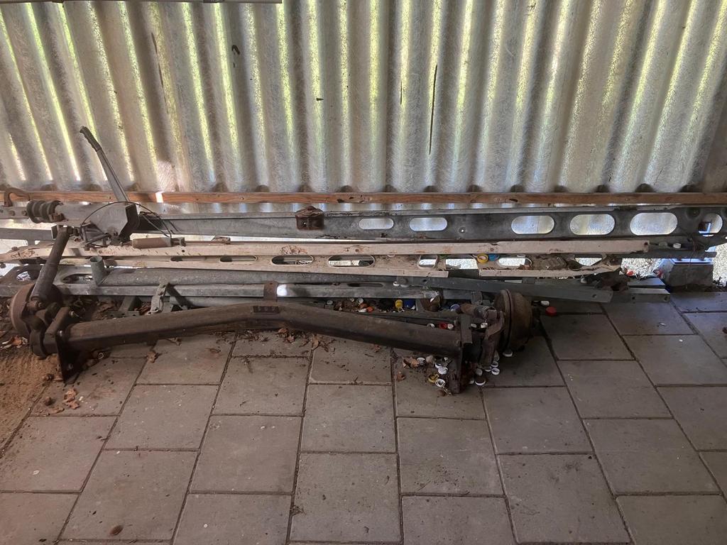 Trailer voor boot., Ophalen, Motorboot