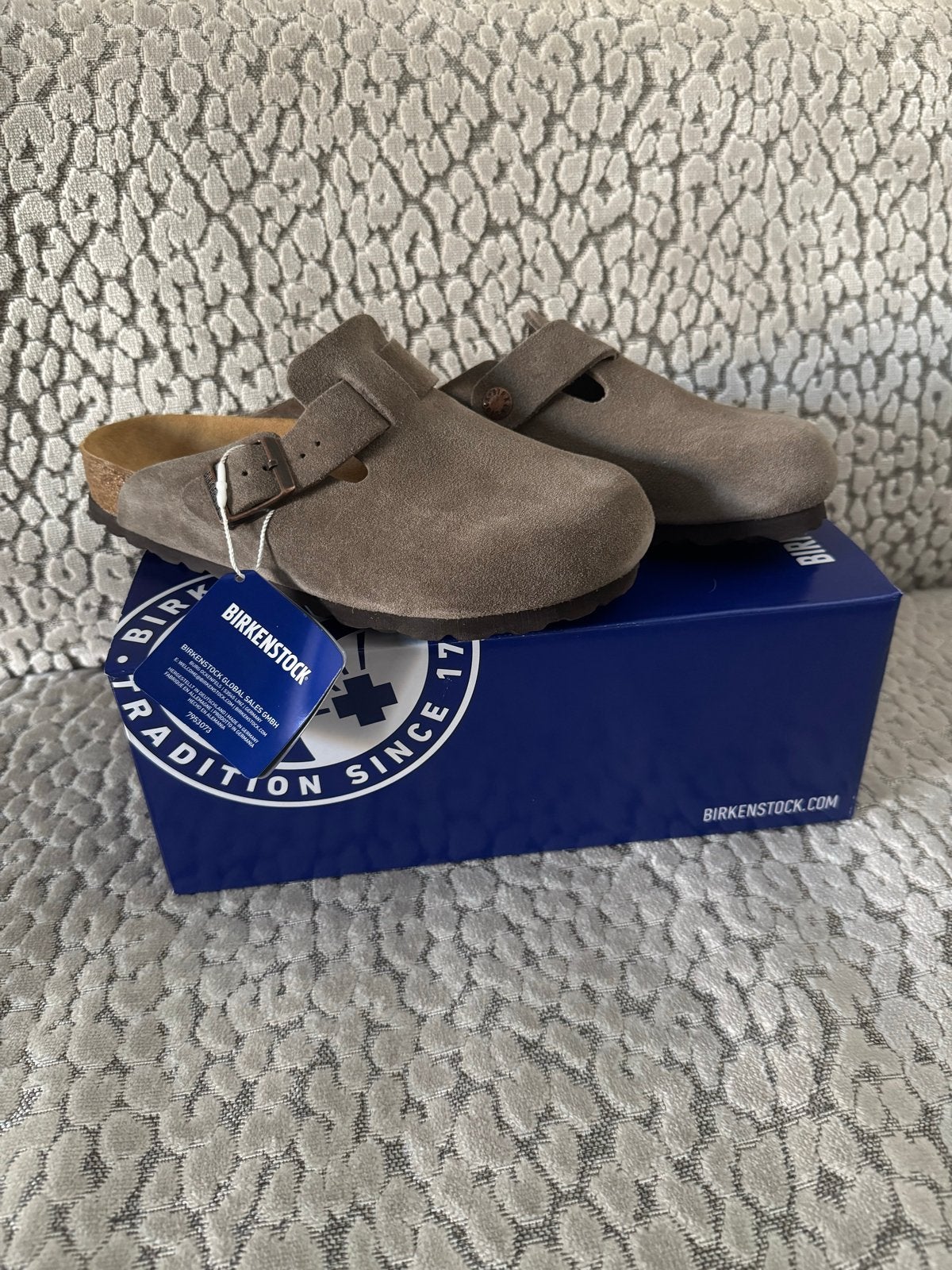 Birkenstock Boston Taupe maat 39 - Nieuw in doos, Ophalen of Verzenden, Nieuw, Bruin, Slippers