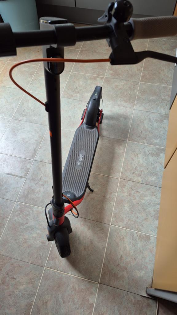 Elektrische step - Ideaal voor camping, incl. oplader, Fietsen en Brommers, Steps, Ophalen of Verzenden, Gebruikt, Elektrische step (E-scooter)