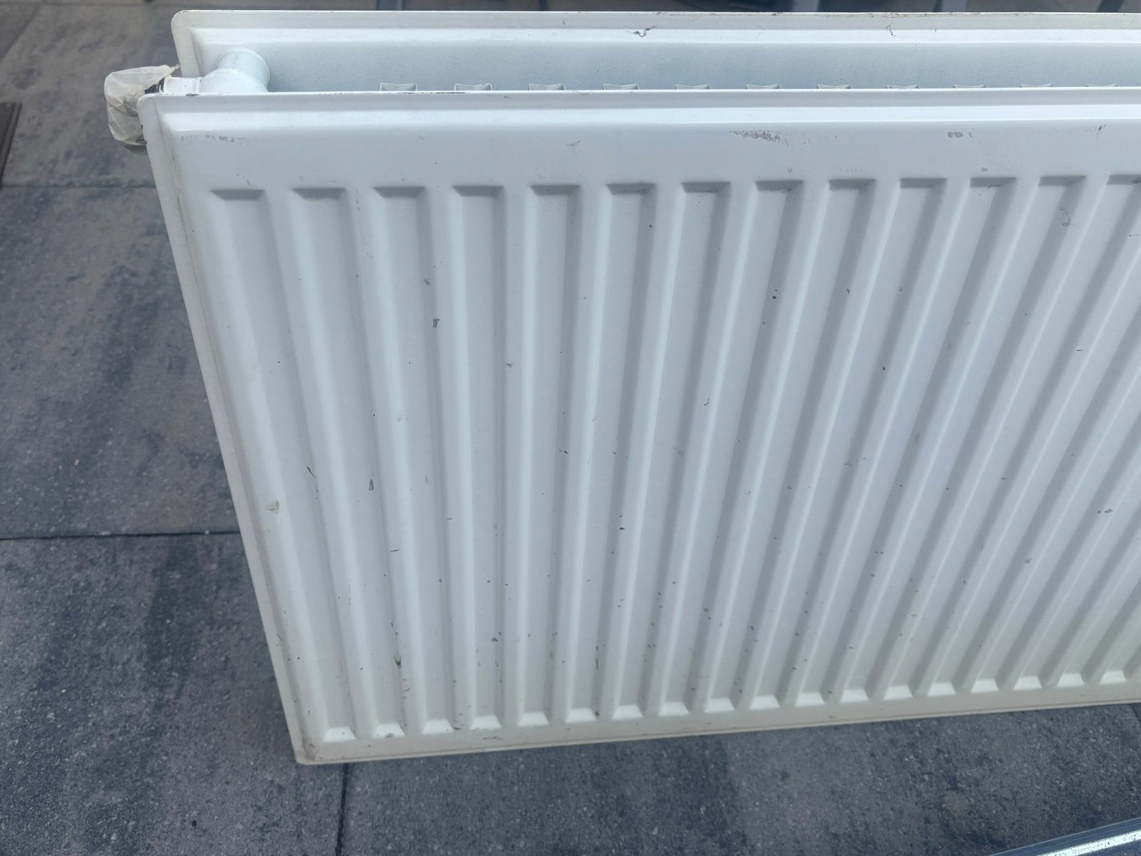 Radiator 120x50x10 cm met wandbeugels, Doe-het-zelf en Verbouw, Verwarming en Radiatoren, Ophalen, 30 tot 80 cm, Gebruikt, Radiator