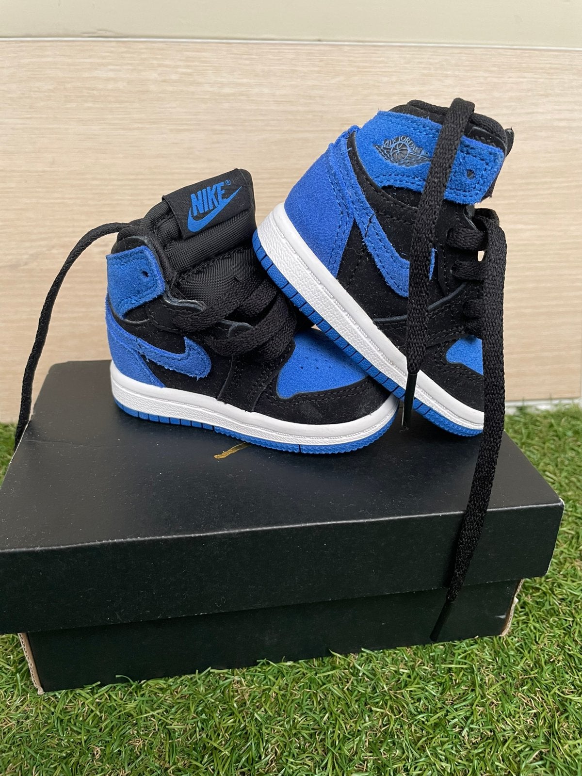 Jordan 1 Retro High (Baby), Kinderen en Baby's, Ophalen of Verzenden, Zo goed als nieuw, Jongen of Meisje, Schoenen