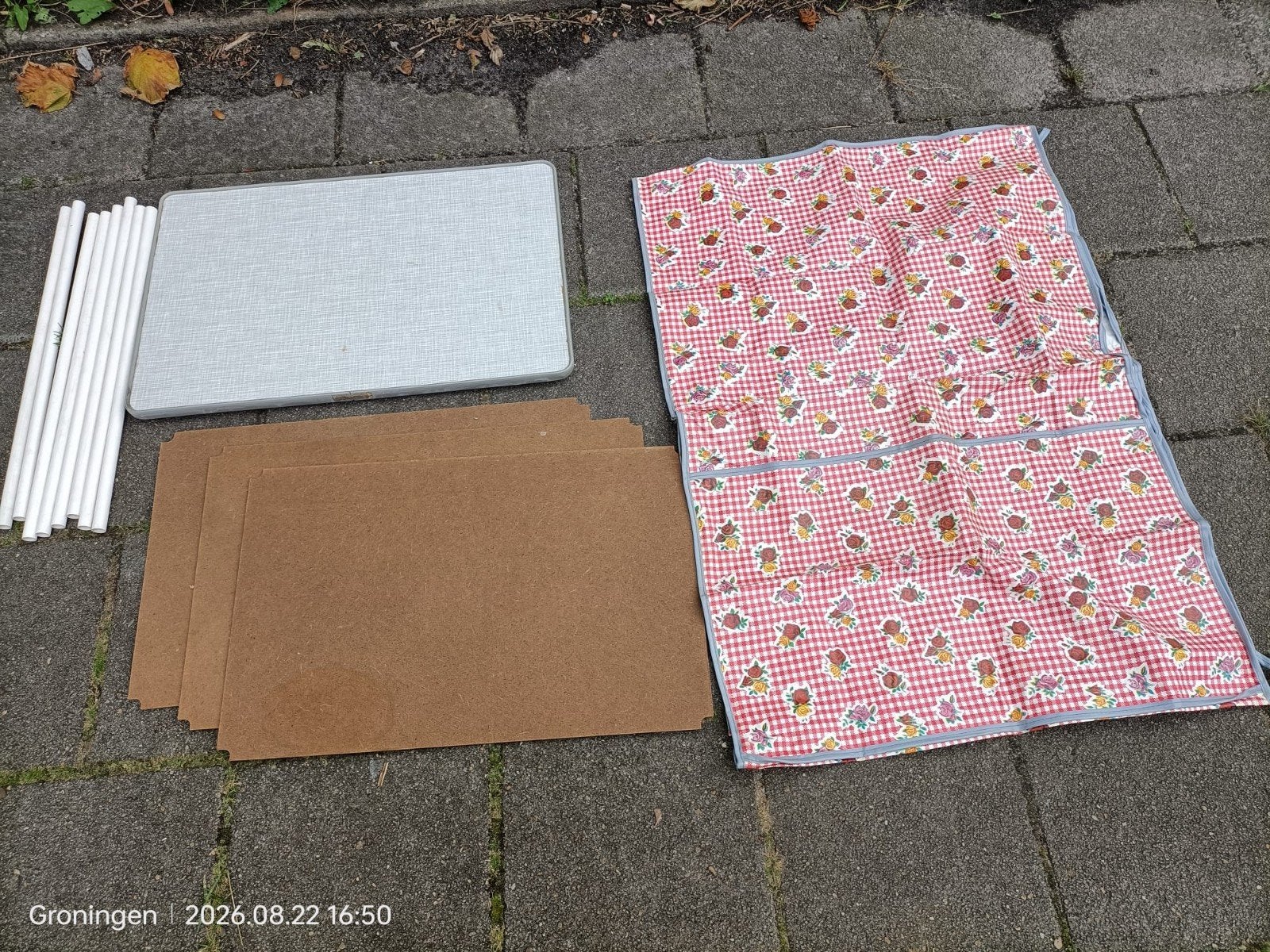 Camping Vouwkast met Gordijntjes - Handig voor Tent/Caravan, Ophalen, Zo goed als nieuw