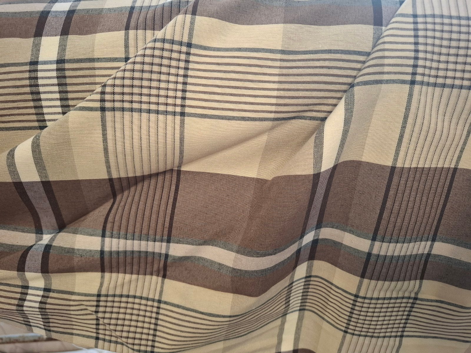 geblokte (gordijn) stof beige / bruin, Bruin, 120 cm of meer, Ophalen of Verzenden, Katoen