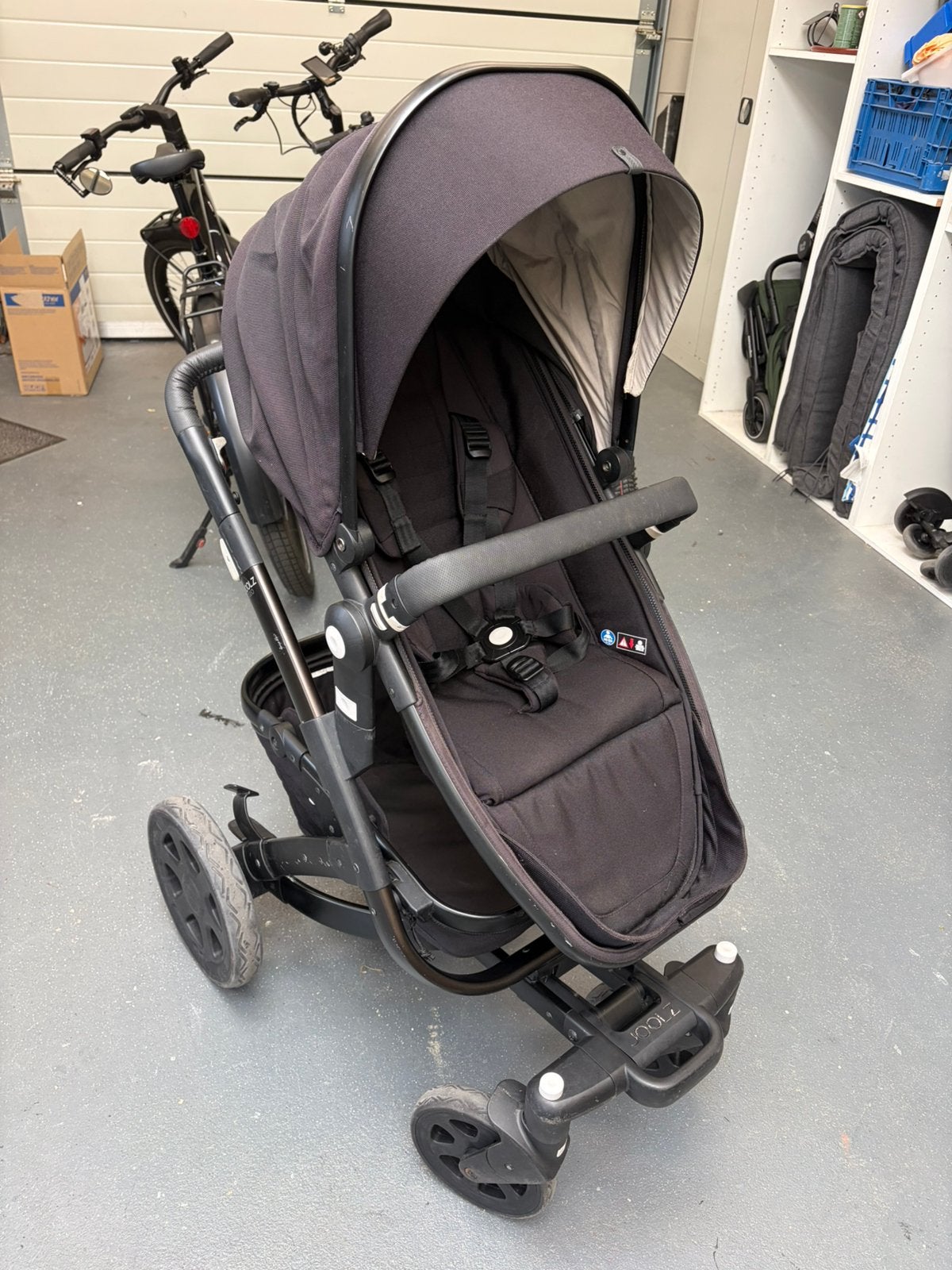 Jooz Geo2 Kinderwagen + Duo uitbreiding | Zwart, Zo goed als nieuw, Combiwagen, Verstelbare duwstang, Ophalen