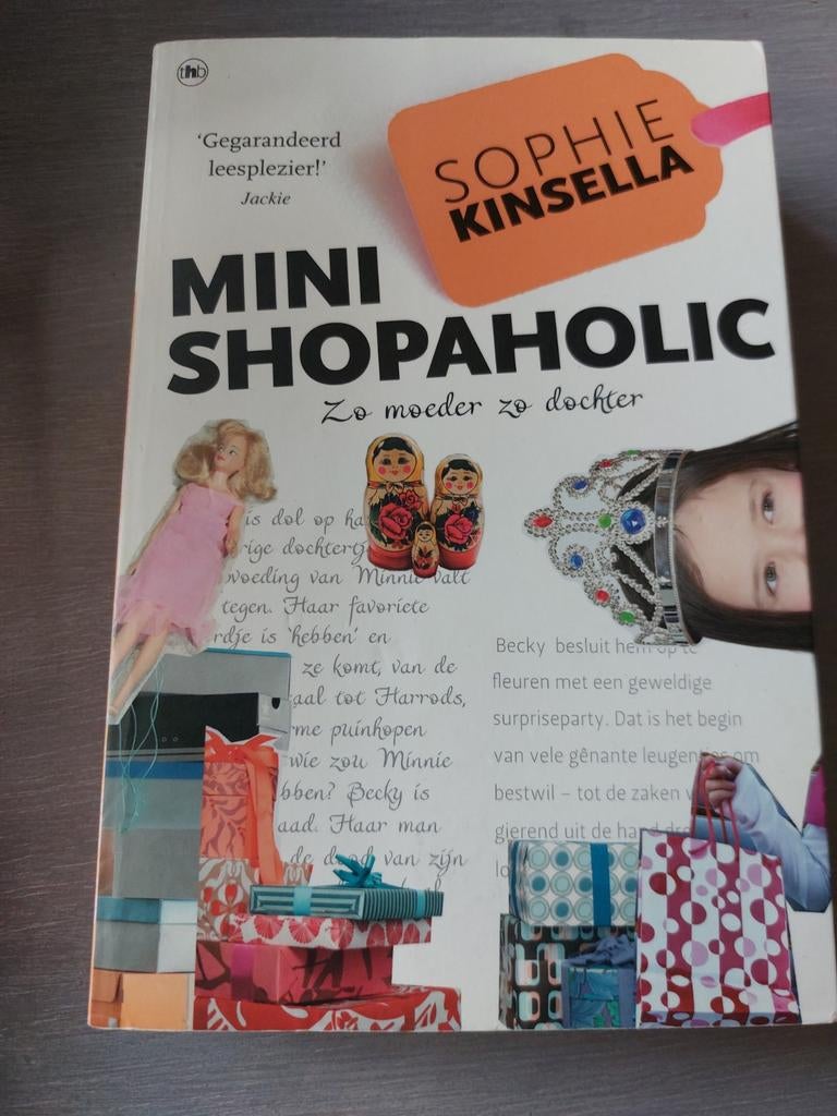 Sophie Kinsella Mini shopaholic, Boeken, Ophalen of Verzenden, Zo goed als nieuw, Sophie kinsella