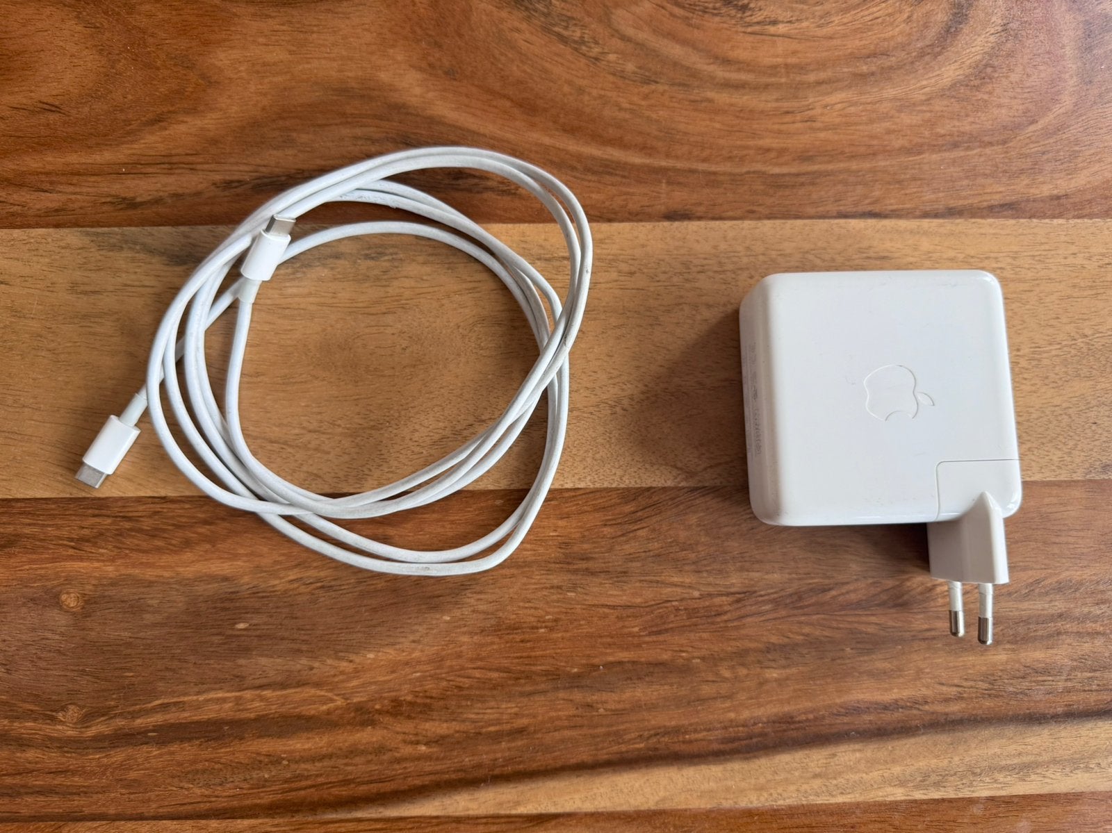 Originele Apple Macbook oplader usb-c, Ophalen, Zo goed als nieuw